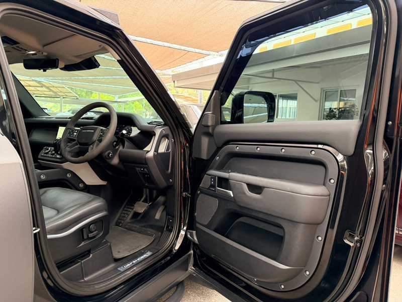2023 Land Rover Defender 3,0L 2023 Cyprus
