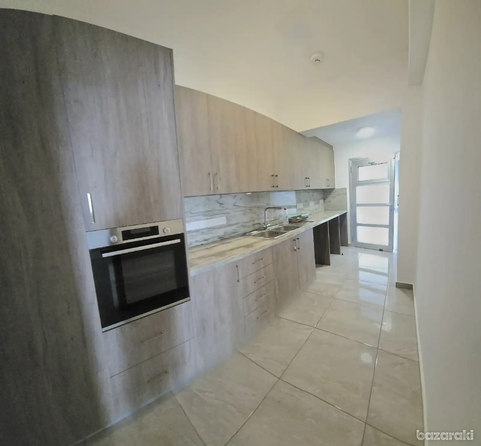 House, 4 bedrooms — 5