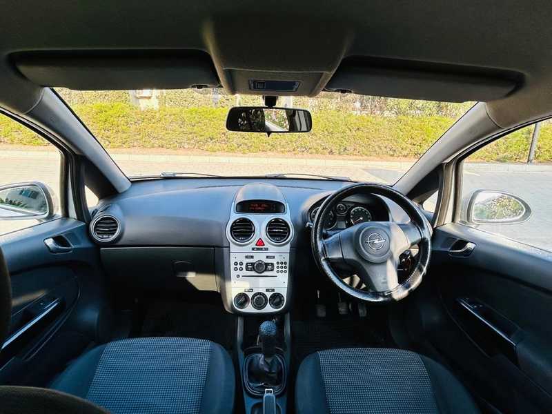 2011 Opel, Vauxhall Astra 1,4L 2011 Cyprus