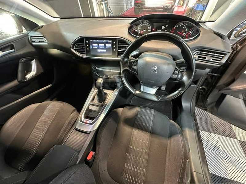2016 Peugeot 308 1,6L 2016 Cyprus