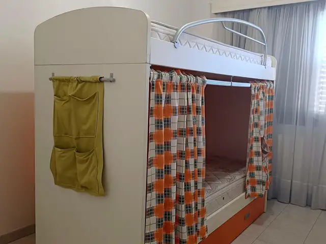 Bunk bed, Επαρχία Λεμεσού — Λεμεσός - Τσιφλικούδια