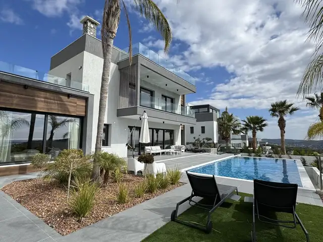 6-bedroom villa to rent, Limassol — Pyrgos Lemesou