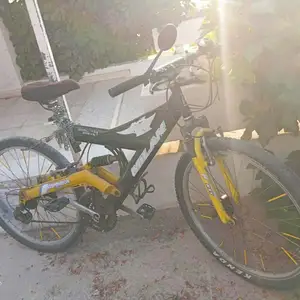 Bike, Larnaca — Larnaka - Arch Makarios III