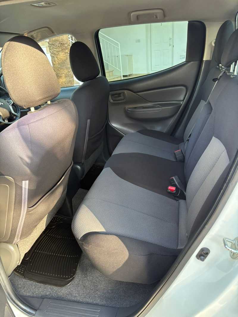 2017 Mitsubishi L200 2,4L 2017 Cyprus