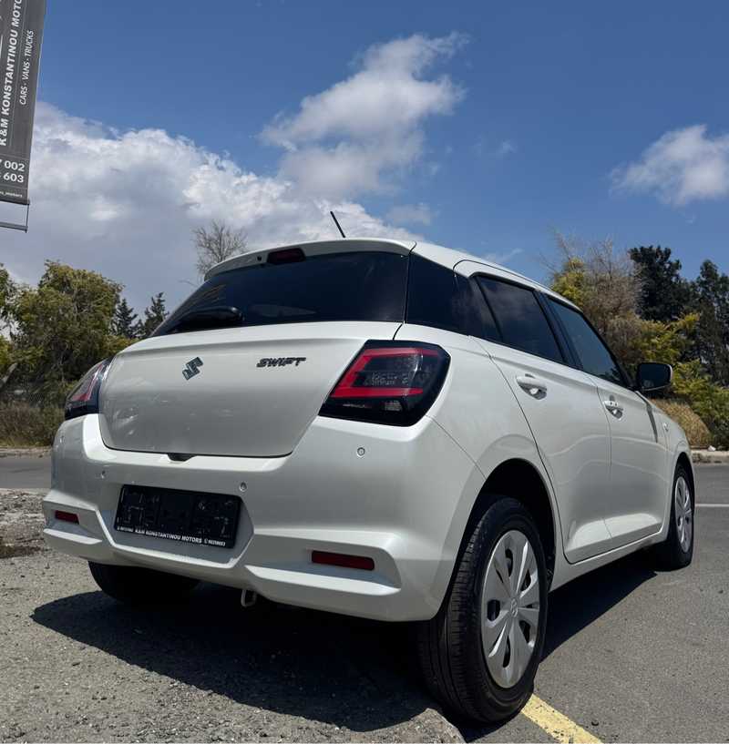 2024 Suzuki Swift 1,2L 2024 Cyprus