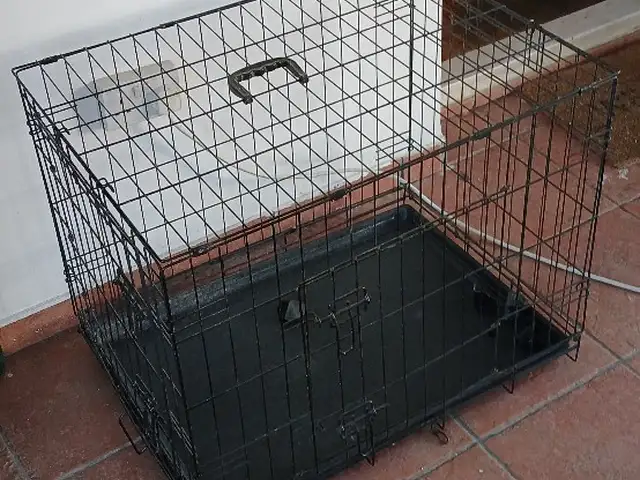 Crate, cage for rabbits, small dog, Larnaca — Larnaka - Sotiros