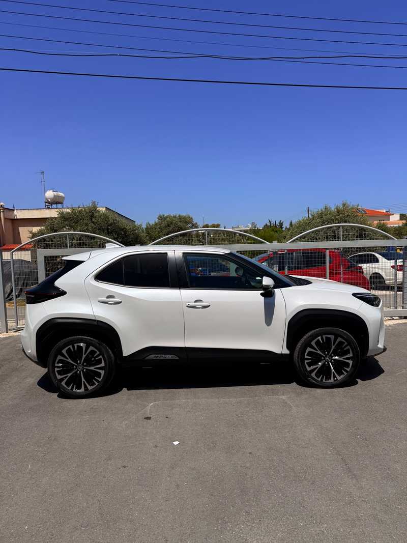 Toyota Yaris Cross 1,5L 2025