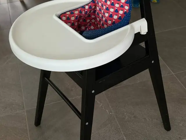 High chair, Larnaca — Livadia Larnakas