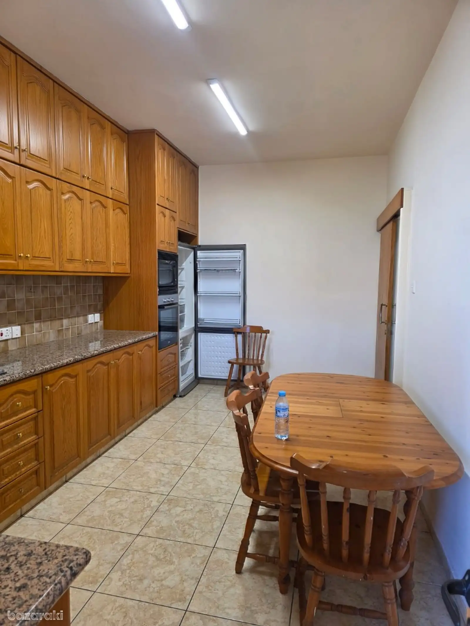 House, 3 bedrooms — 2