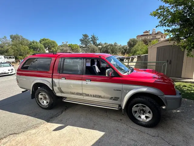 Mitsubishi L200
