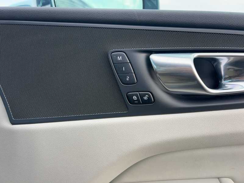 2022 Volvo XC60 2,0L 2022 Cyprus