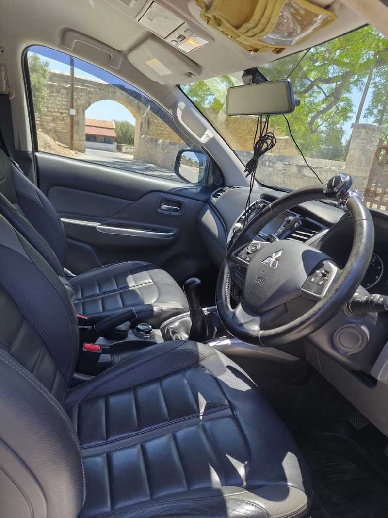 2016 Mitsubishi L200 2,4L 2016 Cyprus
