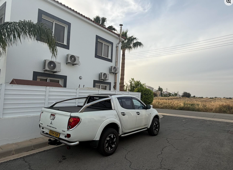 2014 Mitsubishi L200 2,4L 2014 Cyprus