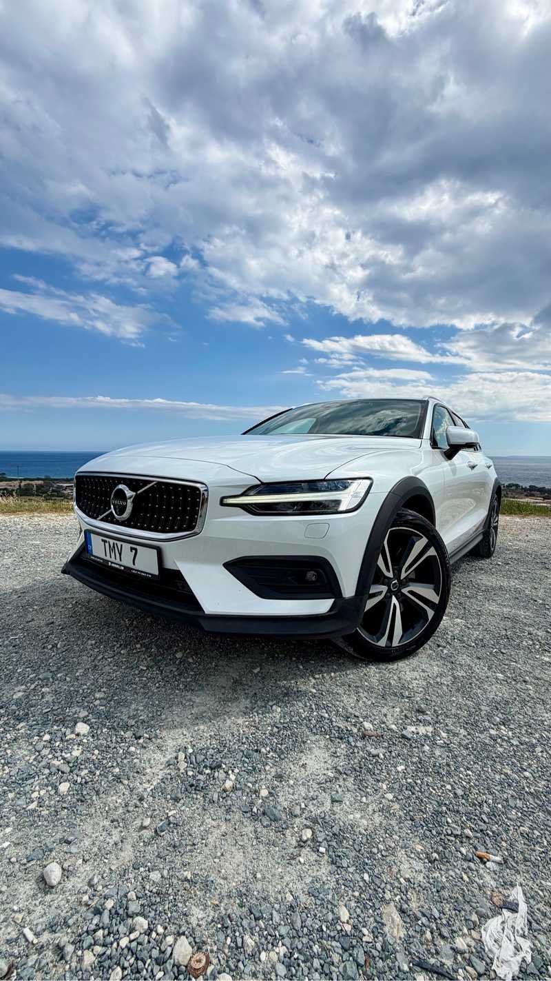 Volvo V60 2,0L 2022