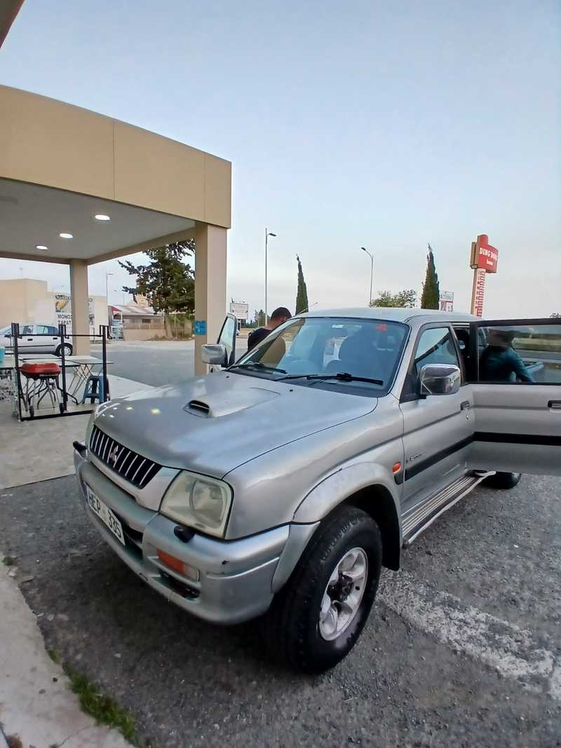 2002 Mitsubishi L200 2,5L 2002 Cyprus