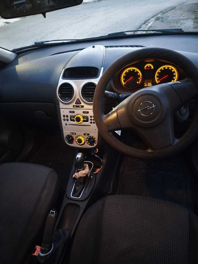 2011 Opel, Vauxhall Corsa 1,4L 2011 Cyprus