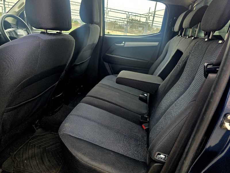 2016 Isuzu D-MAX 2,5L 2016 Cyprus