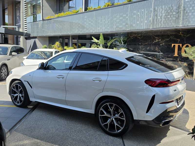 2021 BMW X6 4,4L 2021 Cyprus