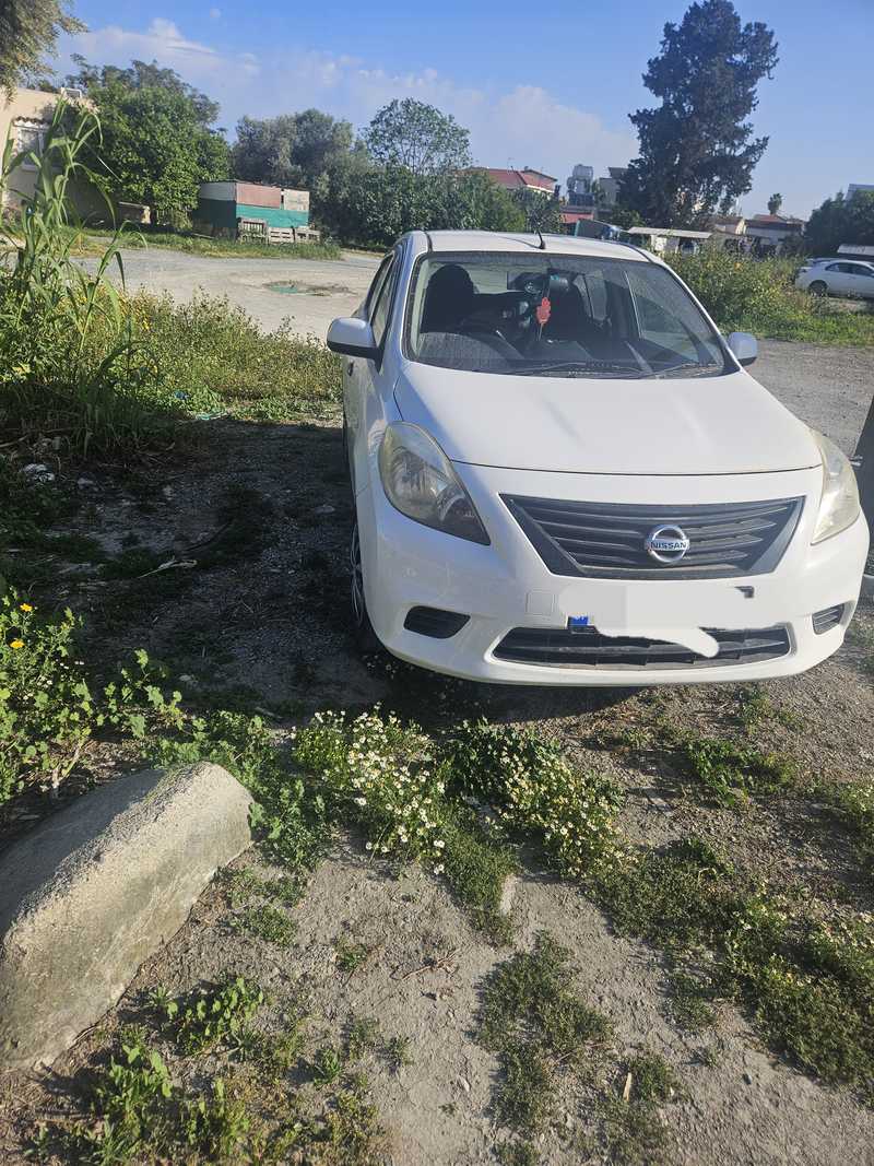 Nissan Latio 1,3L 2013