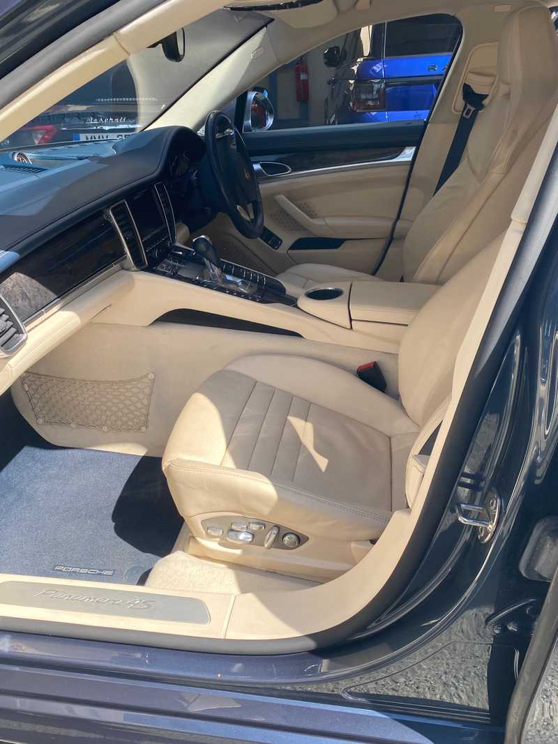 2011 Porsche Panamera 4,8L 2011 Cyprus