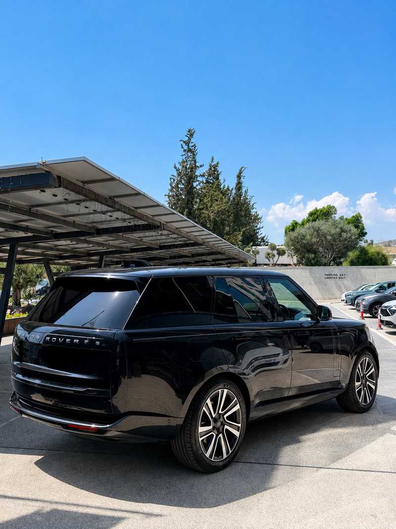 2026 Land Rover Range Rover Vogue 3,0L 2026 Cyprus
