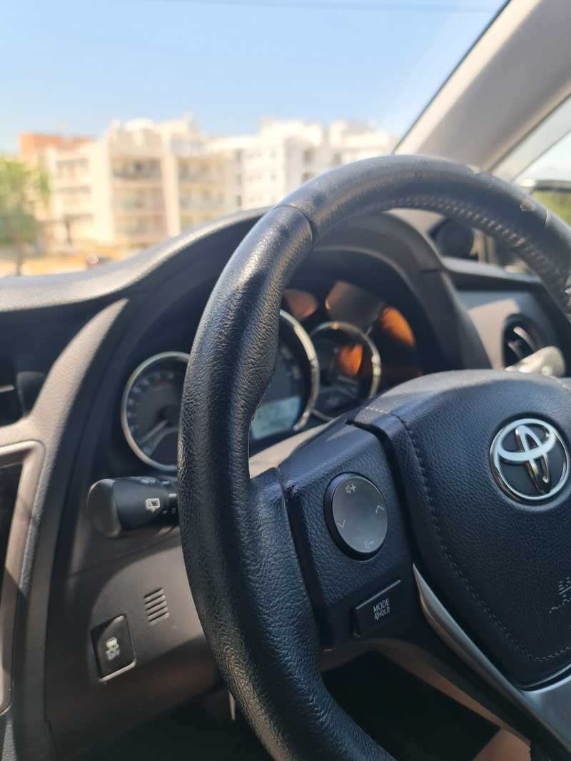 2014 Toyota Auris 1,5L 2014 Cyprus