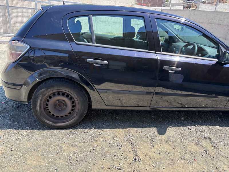 2008 Opel, Vauxhall Astra 1,6L 2008 Cyprus