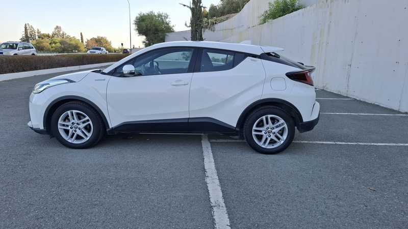 2021 Toyota C-HR 1,8L 2021 Cyprus
