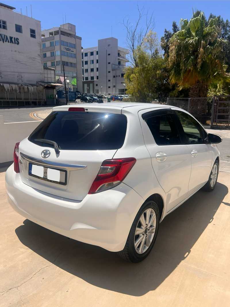 2014 Toyota Vitz 1,3L 2014 Cyprus