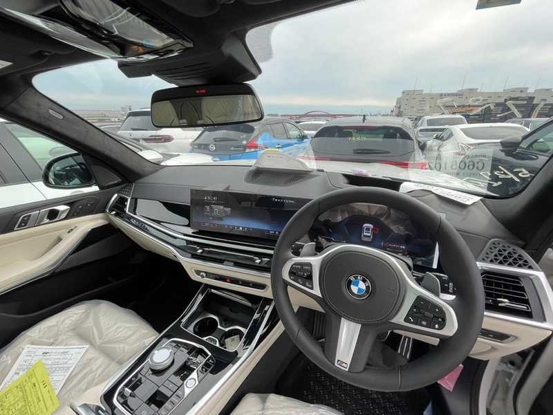 2025 BMW X7 3,0L 2025 Cyprus