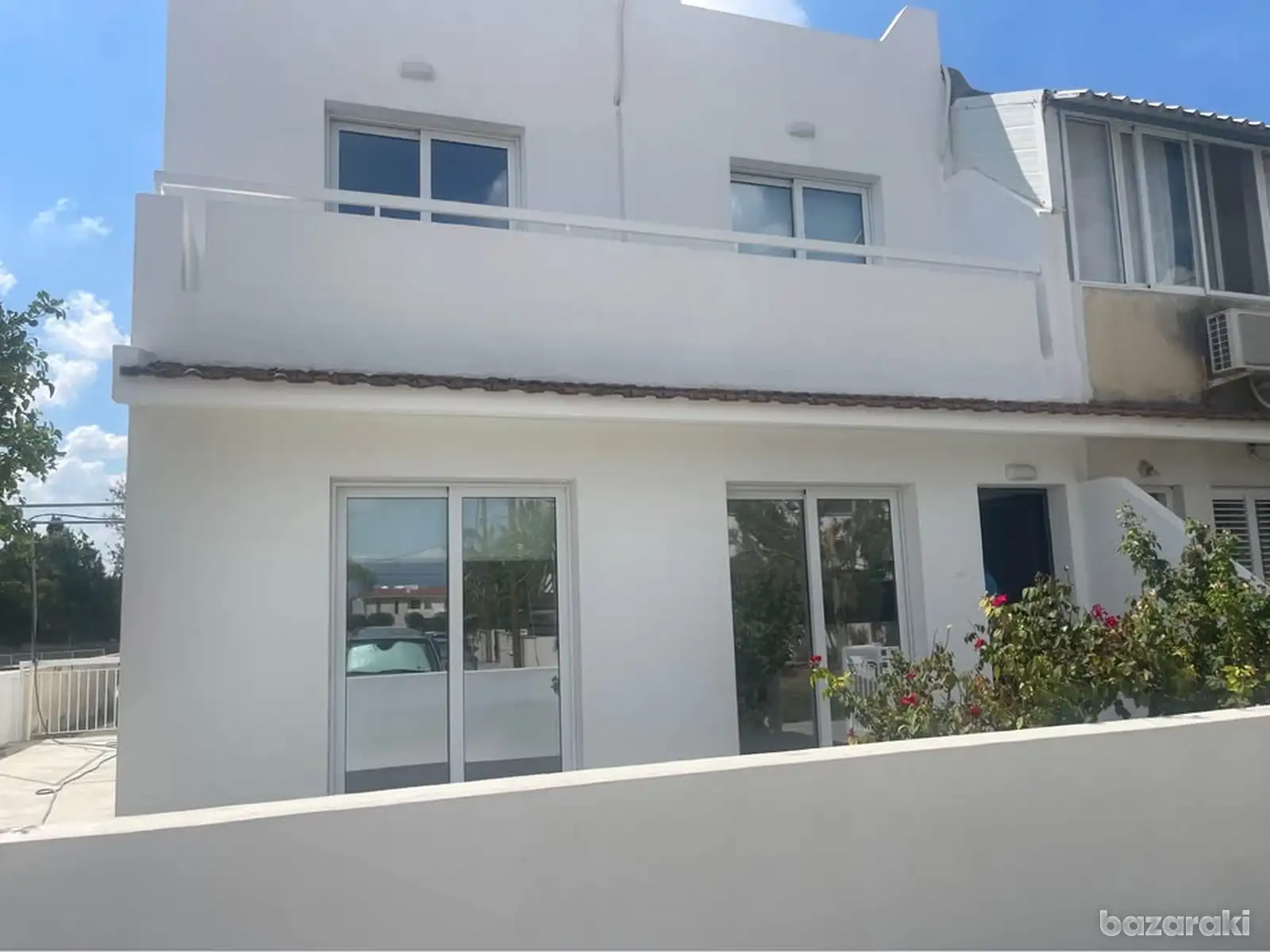 House, 3 bedrooms — 12