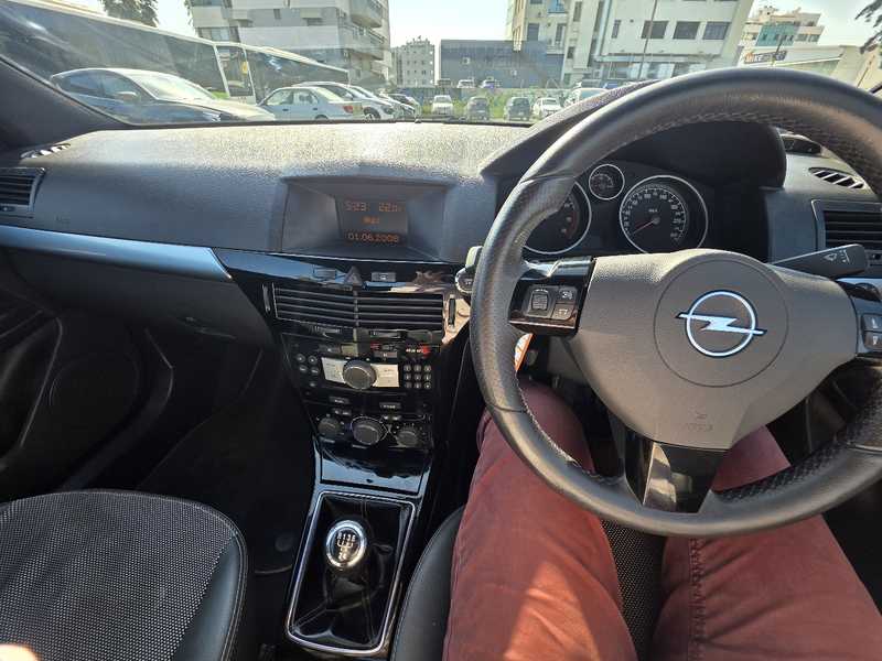 2008 Opel, Vauxhall Astra 1,6L 2008 Cyprus