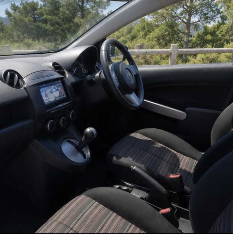 2013 Mazda Demio 1,3L 2013 Cyprus