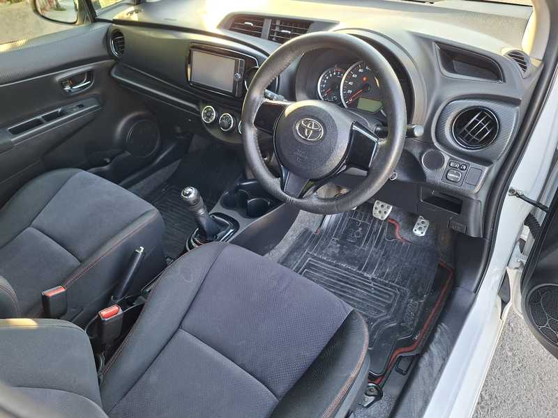 2014 Toyota Yaris 1,5L 2014 Cyprus