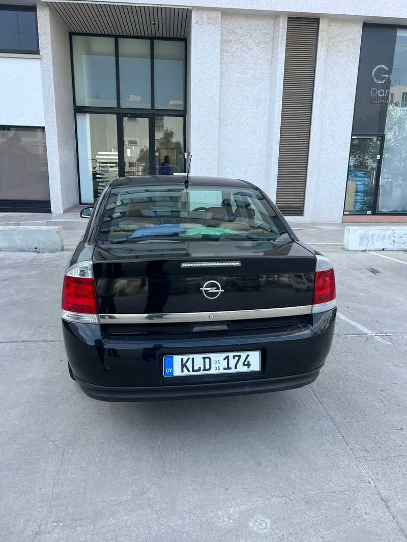 2005 Opel, Vauxhall Vectra 1,6L 2005 Cyprus