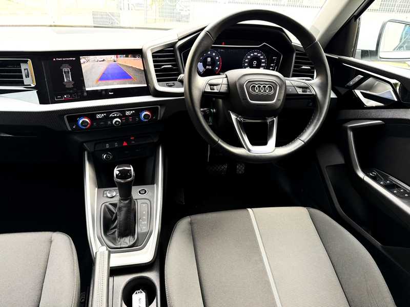 2023 Audi A1 1,0L 2023 Cyprus