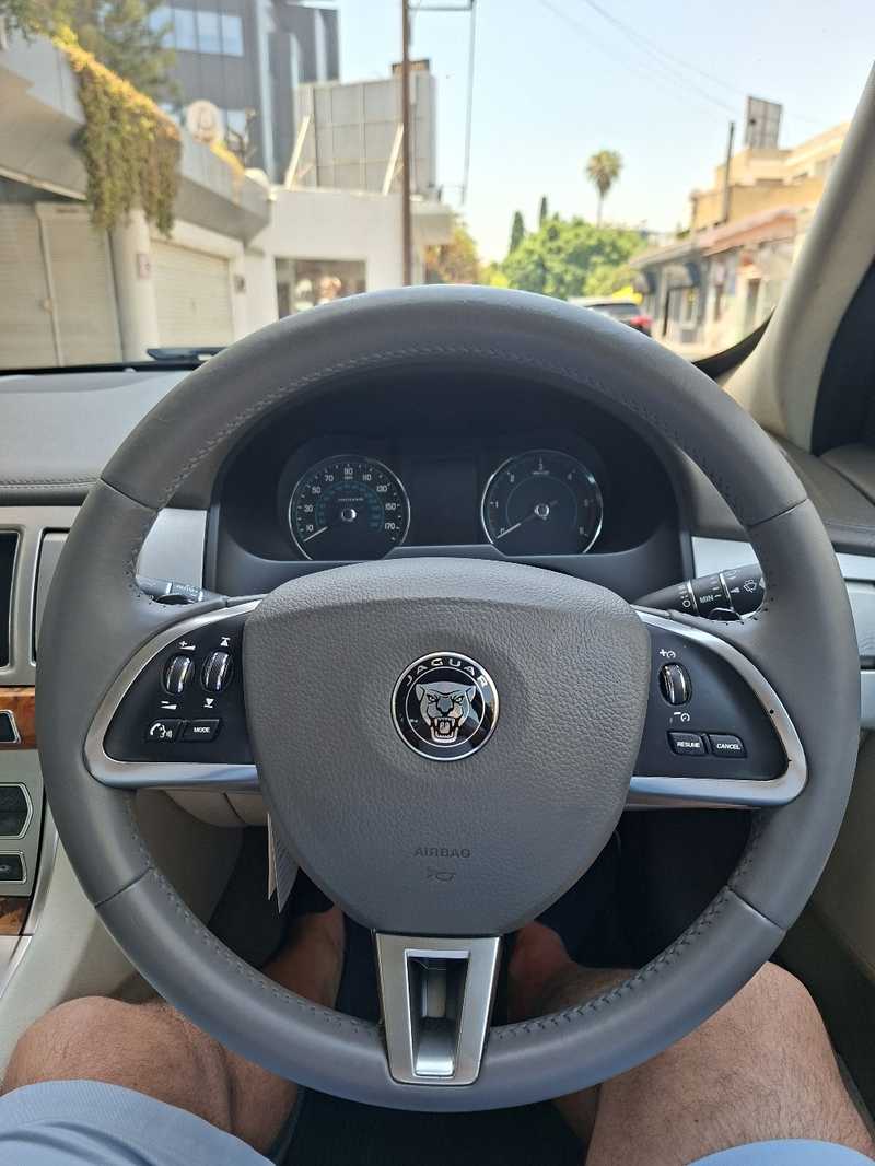2014 Jaguar XF 2,2L 2014 Cyprus
