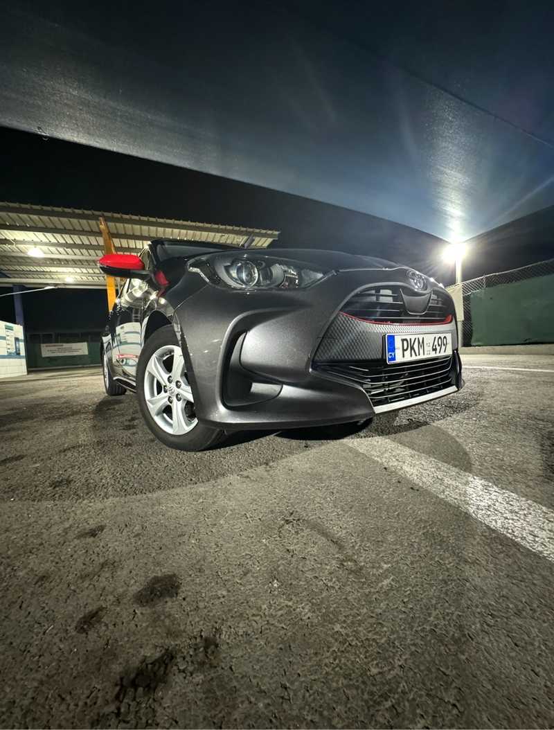 2022 Toyota Yaris 4,9L 2022 Cyprus