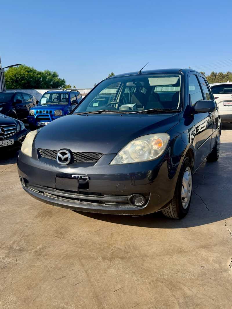 2004 Mazda Demio 1,3L 2004 Cyprus