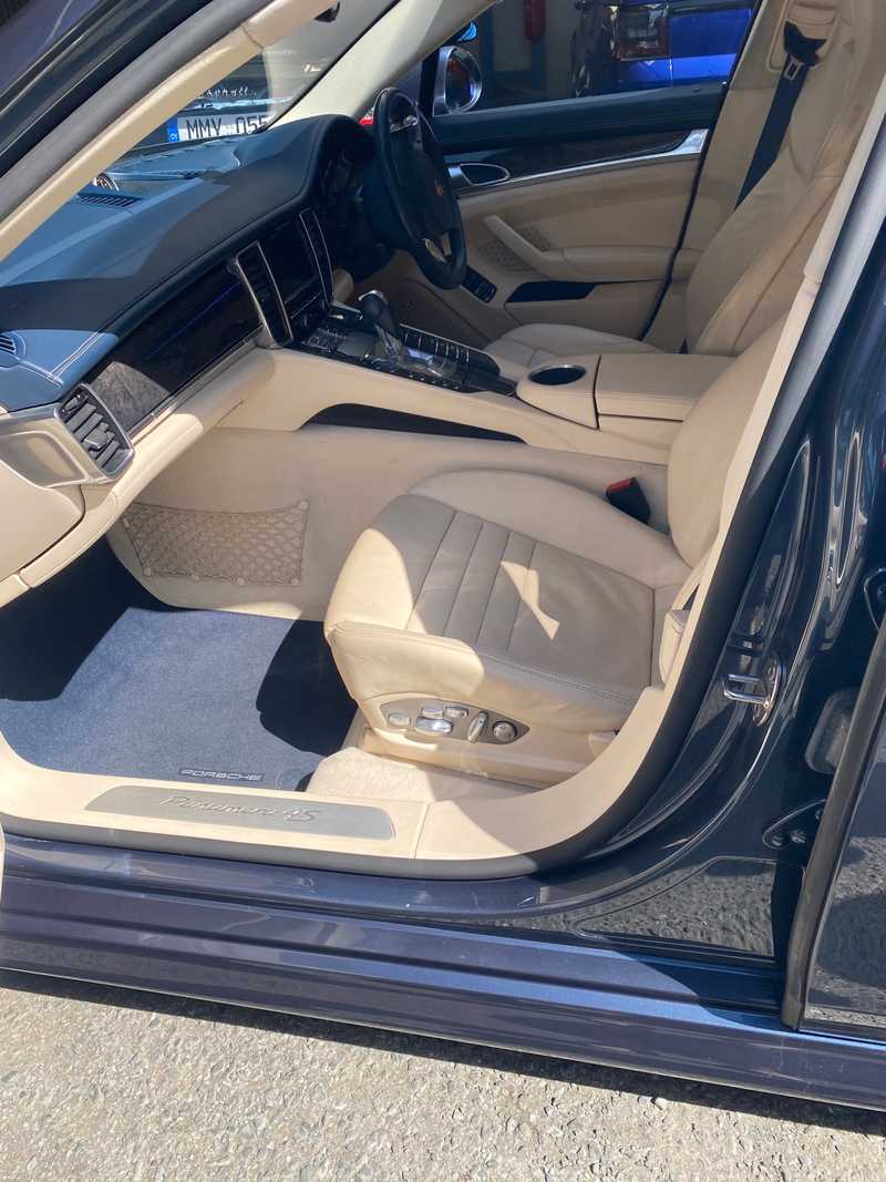 2011 Porsche Panamera 4,8L 2011 Cyprus