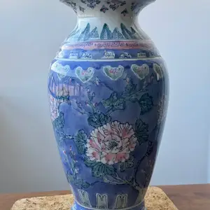 Hand-painted chinese porcelain vase floral & blue design, Επαρχία Πάφου — Προδρόμι