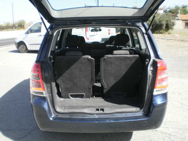 2013 Opel, Vauxhall Zafira 1,6L 2013 Cyprus