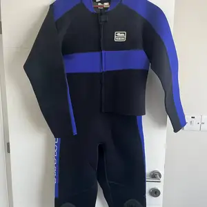 Wetsuit, 2 mm, Επαρχία Πάφου — Universal