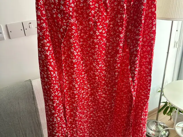 Summer skirt with slits, Επαρχία Λευκωσίας — Αγλαντζιά