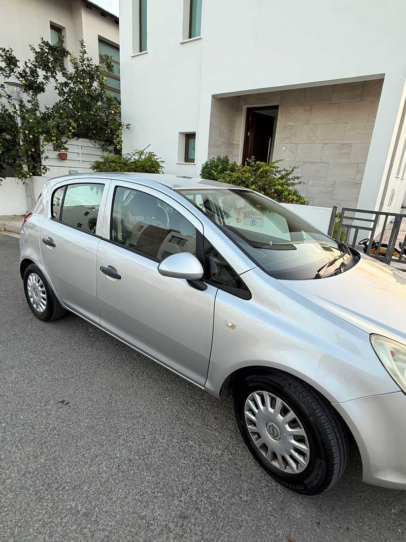 2010 Opel, Vauxhall Corsa 1,4L 2010 Cyprus