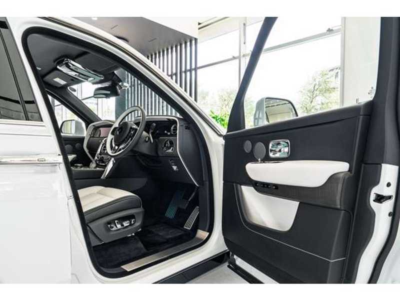 2025 Rolls Royce Cullinan 6,8L 2025 Cyprus