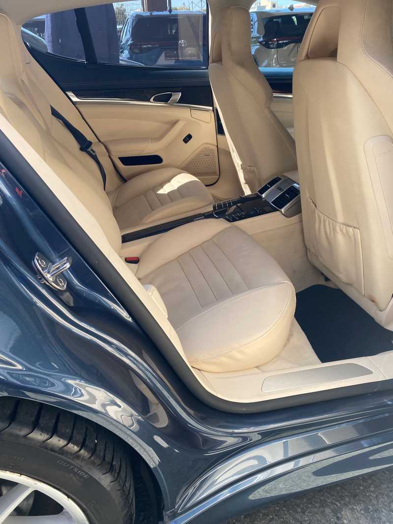 2011 Porsche Panamera 4,8L 2011 Cyprus