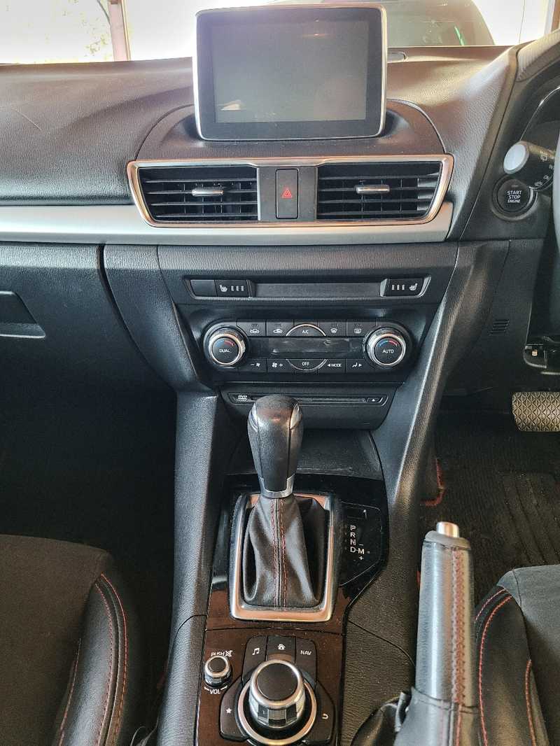 2016 Mazda Axela 2,2L 2016 Cyprus