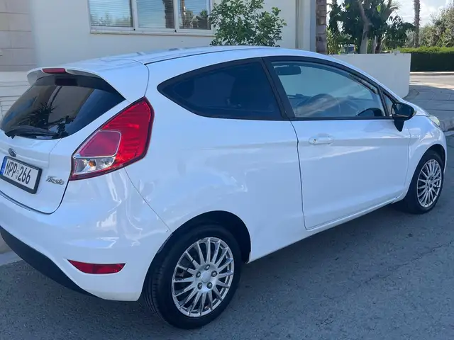 Ford Fiesta Van 1,5L 2016, Larnaca — Dromolaxia - 6