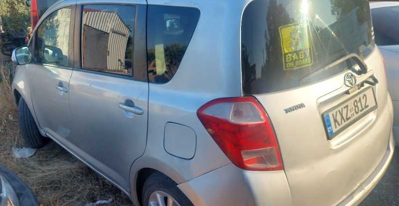 Toyota Ractis 1,3L 2006